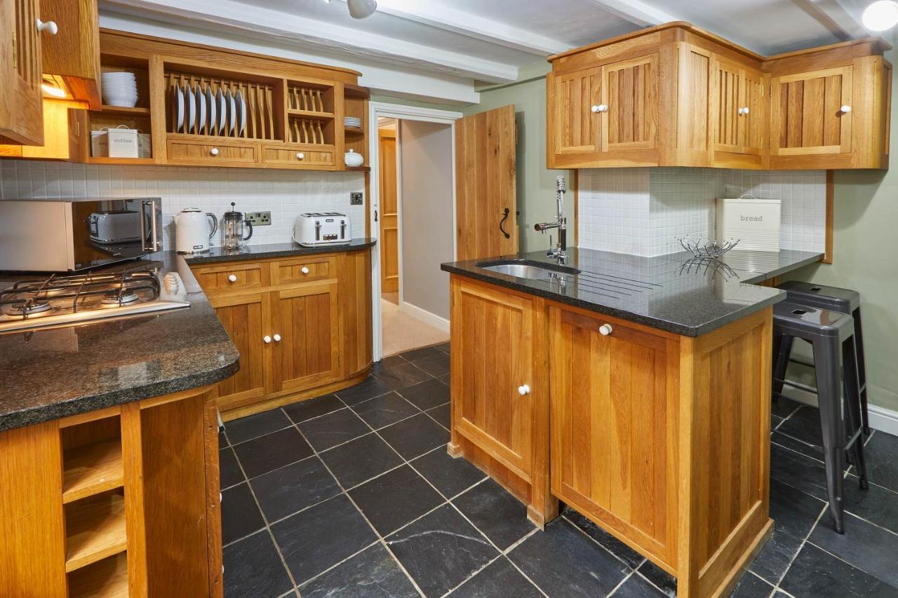 Host & Stay - Henderson House Whitby Exteriör bild