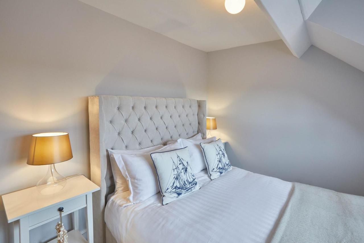 Host & Stay - Henderson House Whitby Exteriör bild
